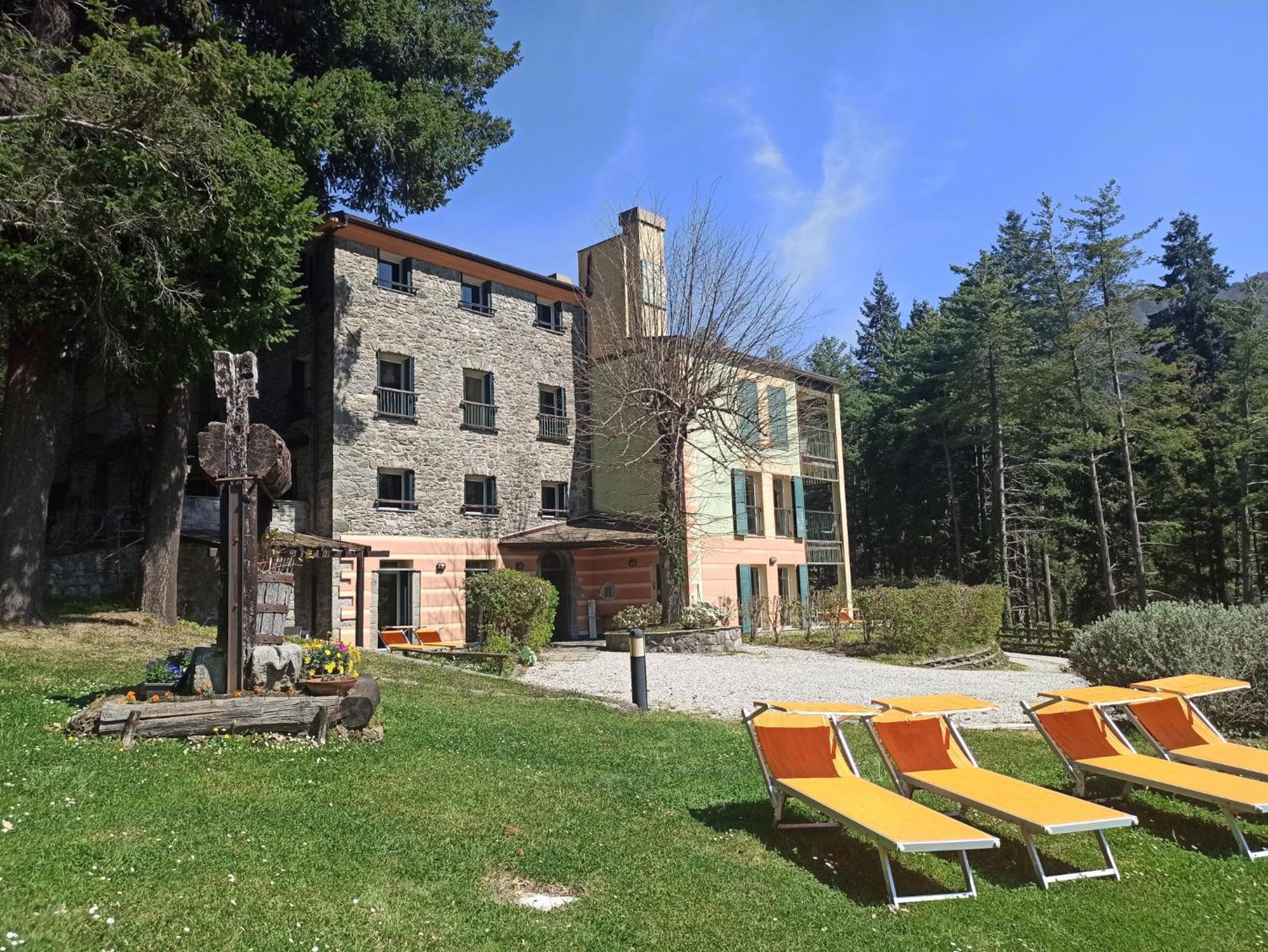 Il Bosco Di Campo Marzano Studios Borzonasca Exterior photo